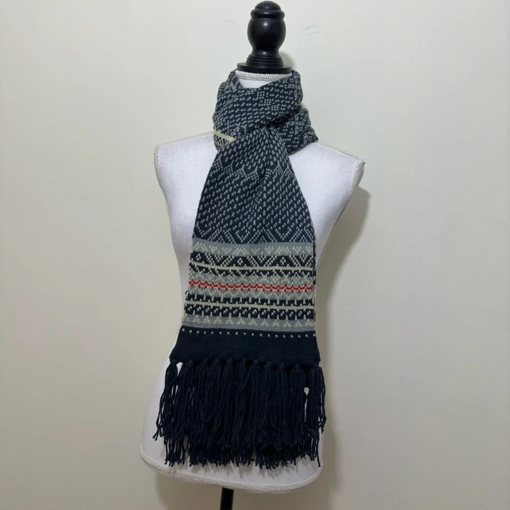 J.Crew || Woman’s |Unisex Fair Isle  Navy Fringe Scarf size one size
